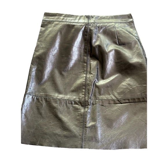 GAP Dresses & Skirts - GAP 100% Genuine Leather Black Skirt Size 0
